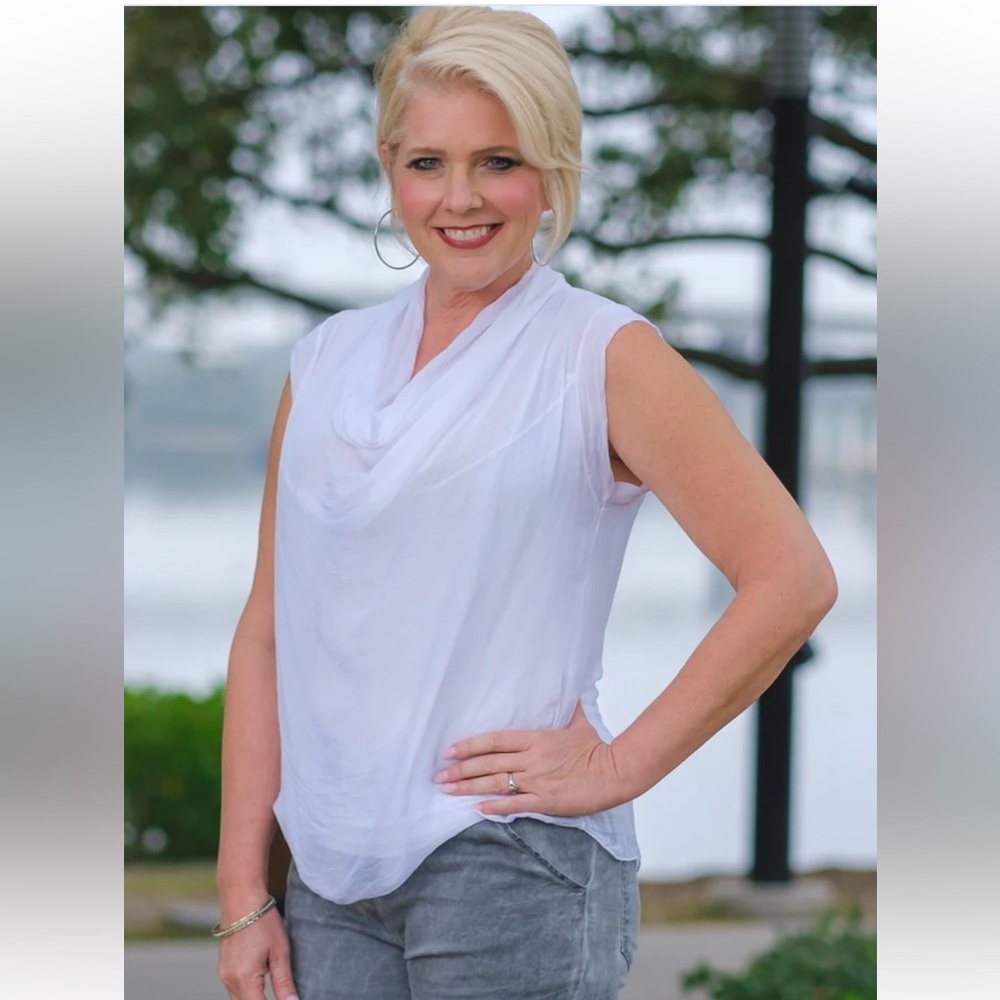 Tina Stephens NWT O/S Silk Drape Neck Top